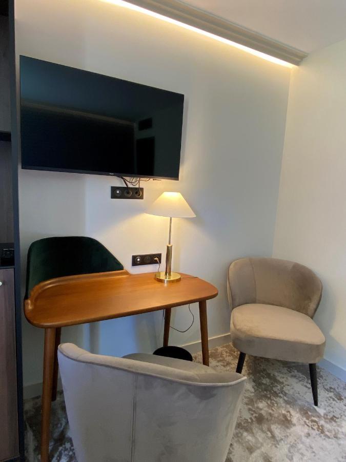 Hotel Lancelot & Spa - Domaine Du Roi Arthur Ploermel Ngoại thất bức ảnh