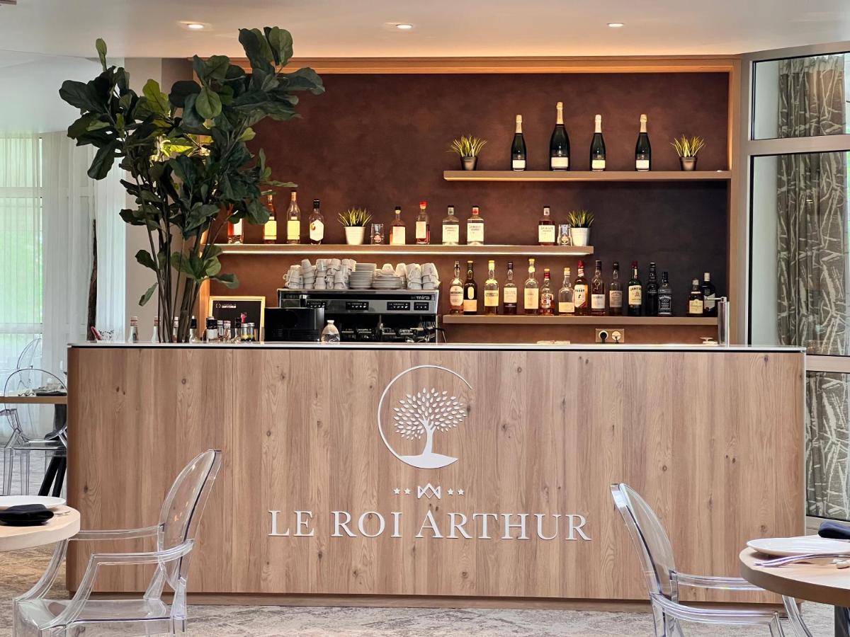 Hotel Lancelot & Spa - Domaine Du Roi Arthur Ploermel Ngoại thất bức ảnh